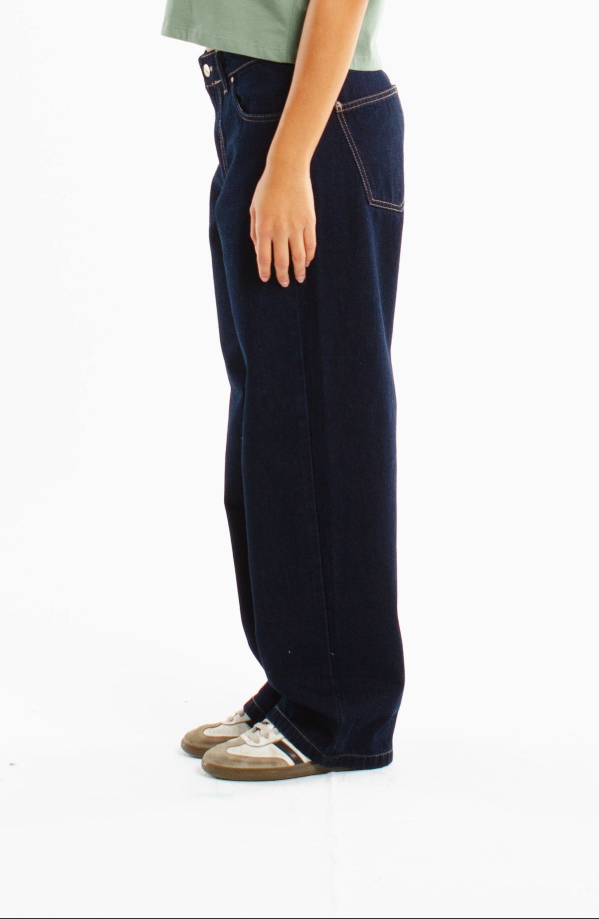 NAVY BLUE